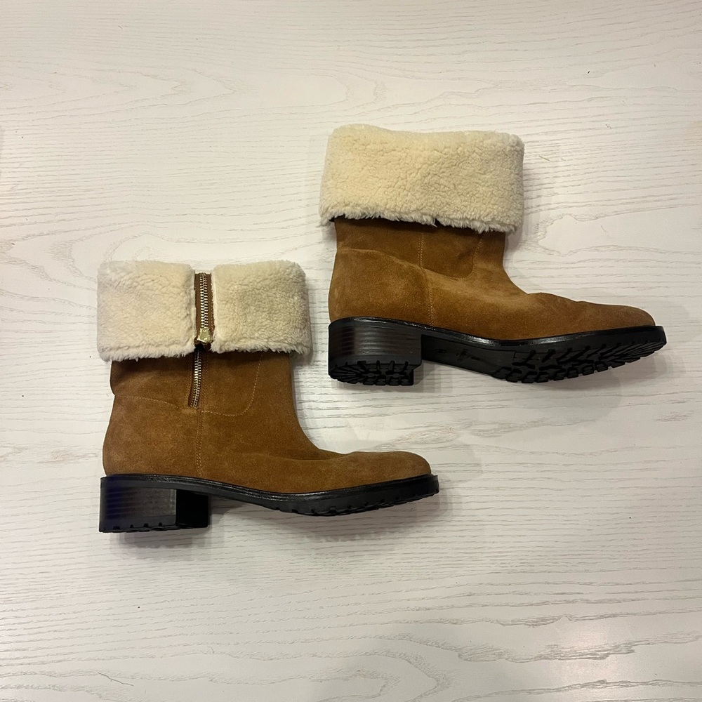 Tan suede boots with faux fur lining and gold hardware